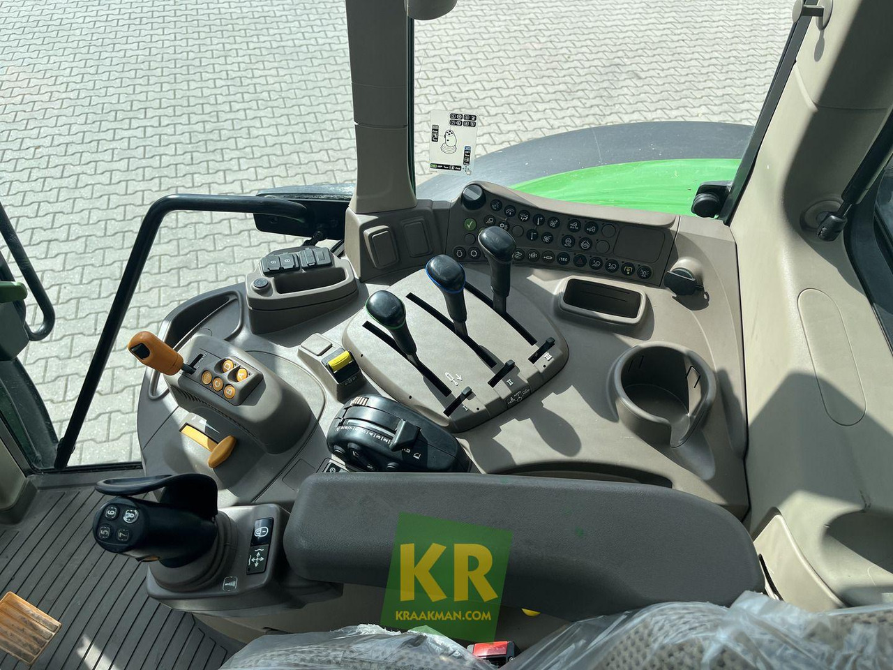 Trattore 6100M John Deere: foto 14 Trattore 6100M John Deere: foto 14