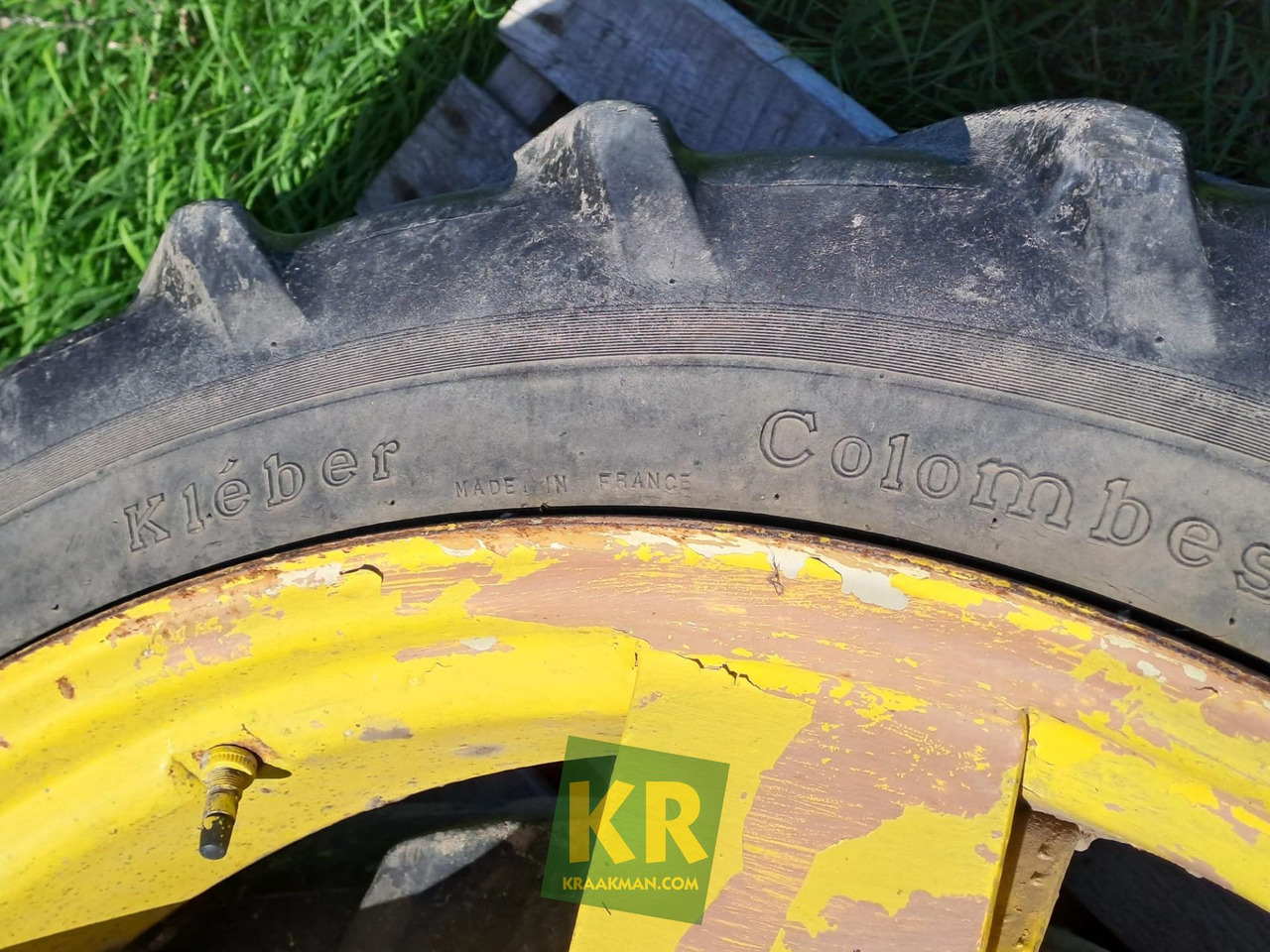 8.3/8R36 (x2) John Deere - Ruota completa per Macchina agricola: foto 2 8.3/8R36 (x2) John Deere - Ruota completa per Macchina agricola: foto 2