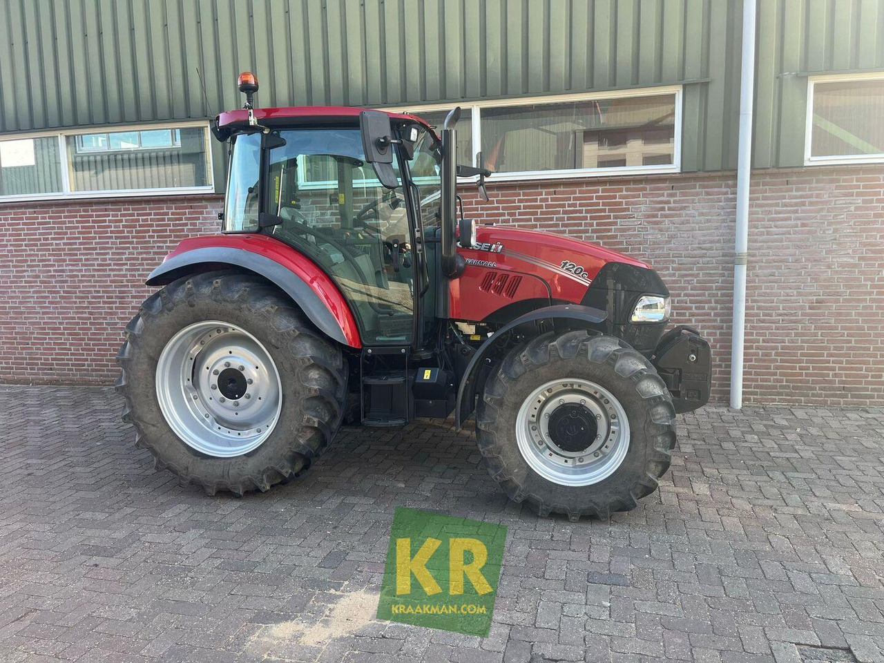 Farmall 120C Case IH International - Trattore: foto 1 Farmall 120C Case IH International - Trattore: foto 1
