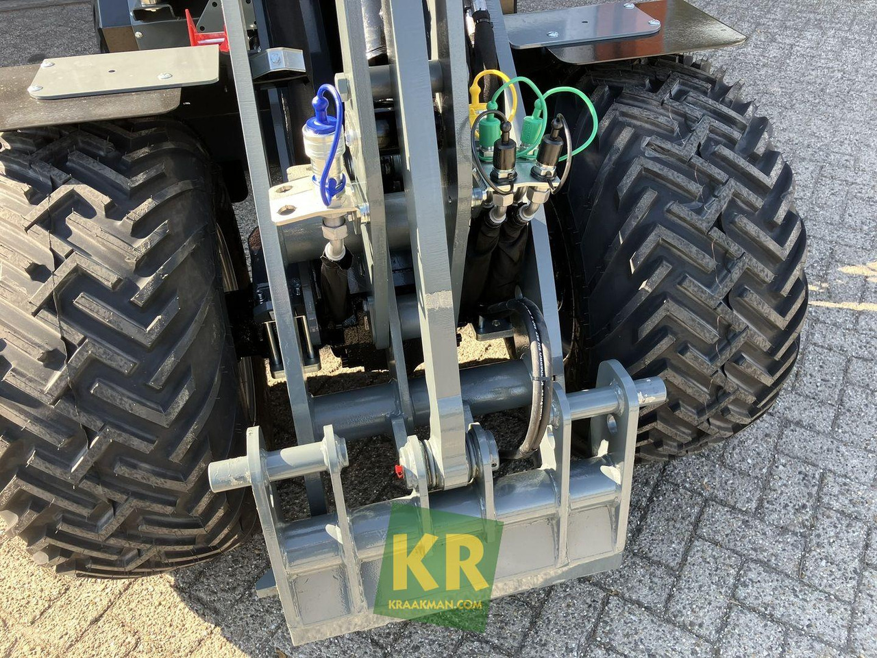 Pala articolata nuovo Giant G2700 HD+: foto 7 Pala articolata nuovo Giant G2700 HD+: foto 7