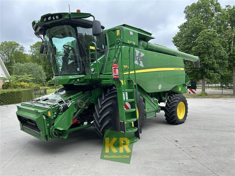 John Deere T660 - Mietitrebbia: foto 1 John Deere T660 - Mietitrebbia: foto 1
