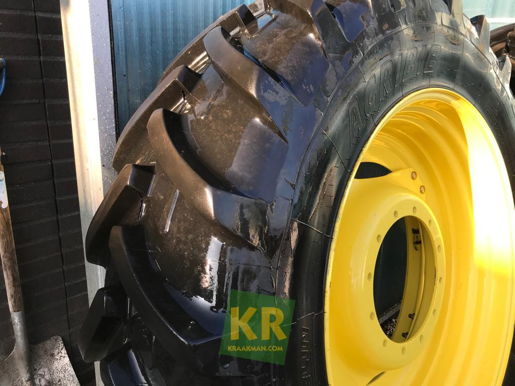 Michelin Banden Michelin - Ruota completa per Macchina agricola: foto 4 Michelin Banden Michelin - Ruota completa per Macchina agricola: foto 4