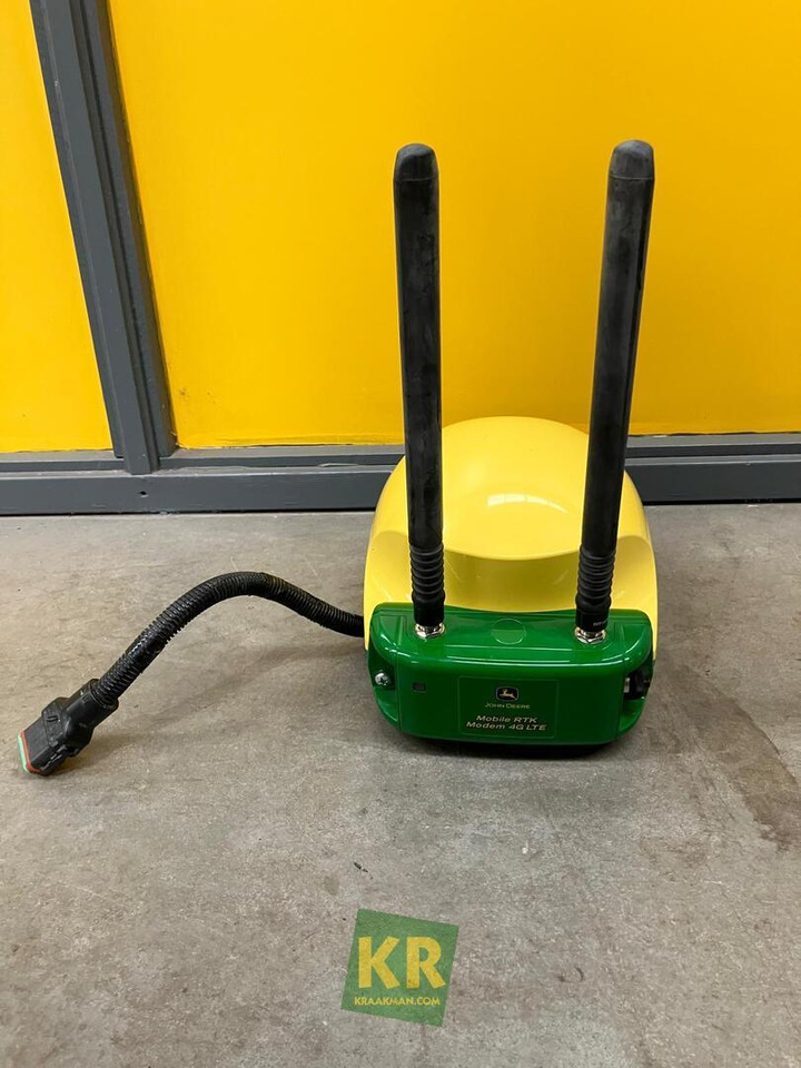 Starfire 6000 ontvanger John Deere - Sistema di navigazione per Macchina agricola: foto 2 Starfire 6000 ontvanger John Deere - Sistema di navigazione per Macchina agricola: foto 2