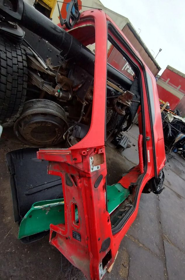 ĆWIARTKA BOK IVECO STRALIS HI-WAY - Carrozzeria ed esterni per Camion: foto 3 ĆWIARTKA BOK IVECO STRALIS HI-WAY - Carrozzeria ed esterni per Camion: foto 3