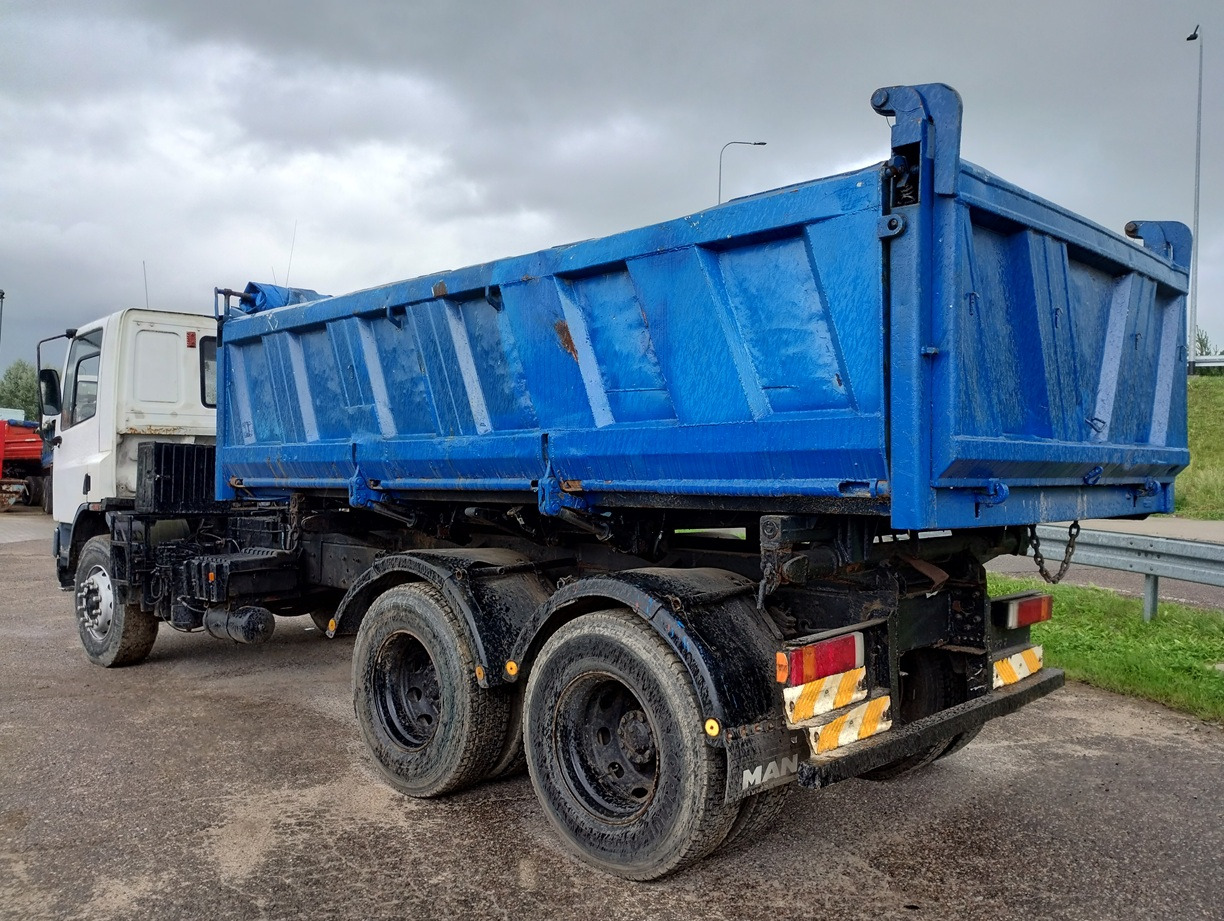 DAF 75 CF ATI 340 6x4 - Autocarro ribaltabile: foto 3 DAF 75 CF ATI 340 6x4 - Autocarro ribaltabile: foto 3