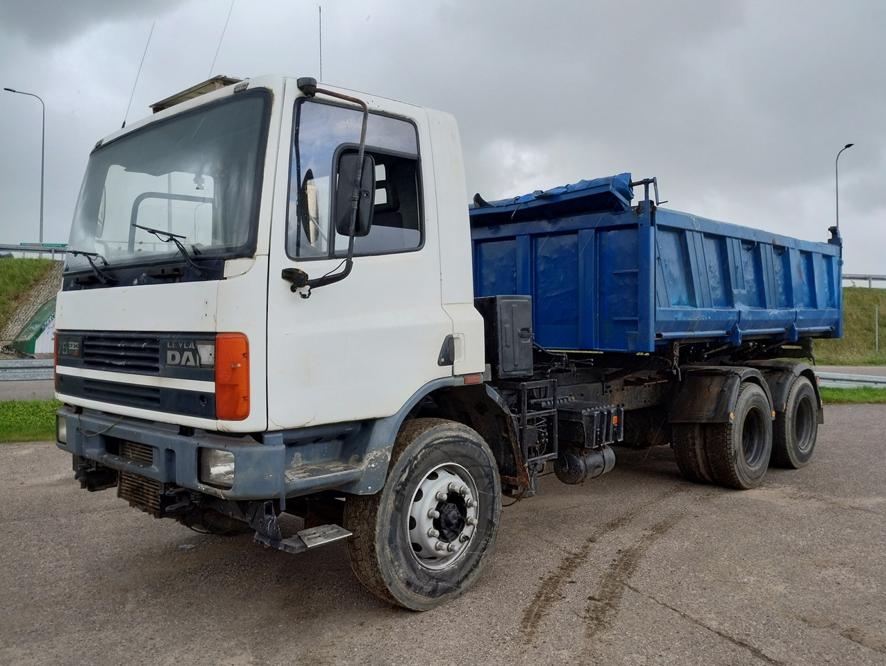 DAF 75 CF ATI 340 6x4 - Autocarro ribaltabile: foto 1 DAF 75 CF ATI 340 6x4 - Autocarro ribaltabile: foto 1