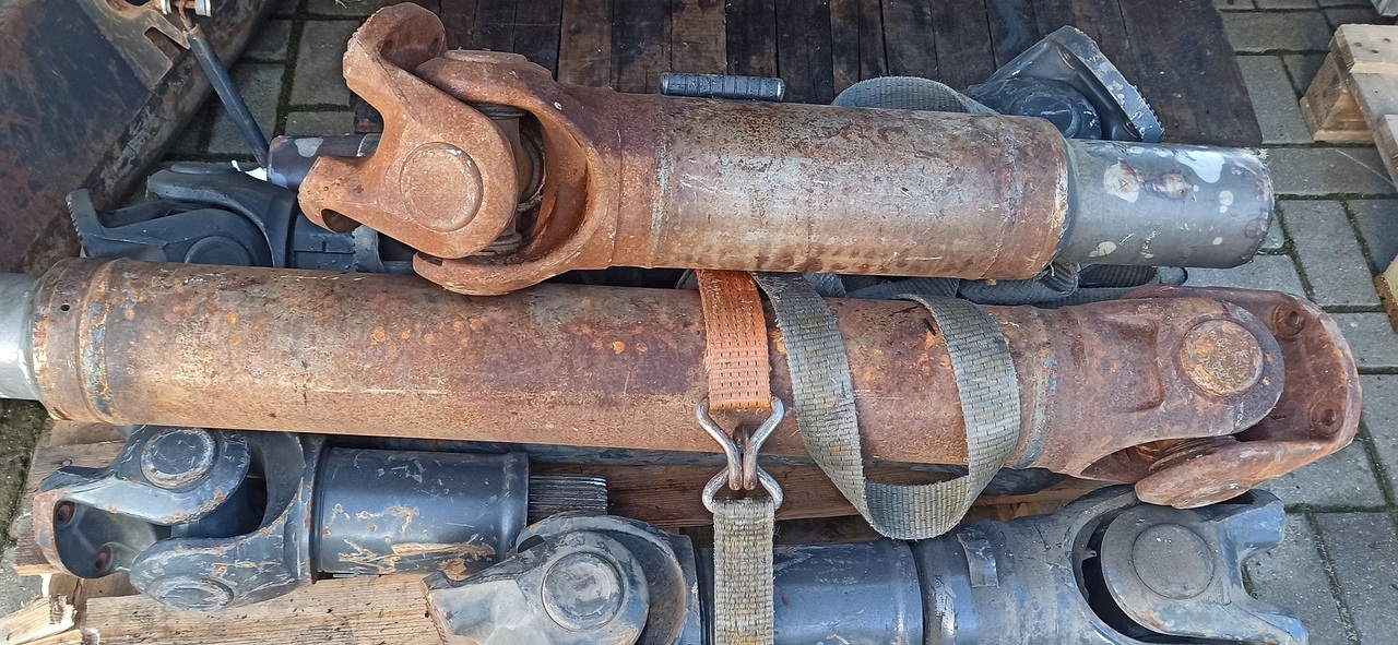 MERCEDES-BENZ Actros MP1 MP2 MP3 4x2 4x4 6x2 6x4 6x6 8x2 8x4 8x6 8x8 - Albero di trasmissione per Camion: foto 3 MERCEDES-BENZ Actros MP1 MP2 MP3 4x2 4x4 6x2 6x4 6x6 8x2 8x4 8x6 8x8 - Albero di trasmissione per Camion: foto 3