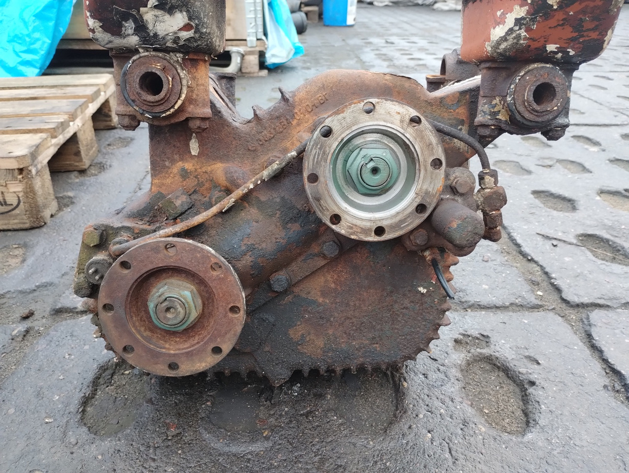 MERCEDES BENZ SKRZYNIA ROZDZILECZA REDUKTOR VG 325 4X4 1017 1217 1417 1617 - Riduttore di rotazione per Camion: foto 1 MERCEDES BENZ SKRZYNIA ROZDZILECZA REDUKTOR VG 325 4X4 1017 1217 1417 1617 - Riduttore di rotazione per Camion: foto 1