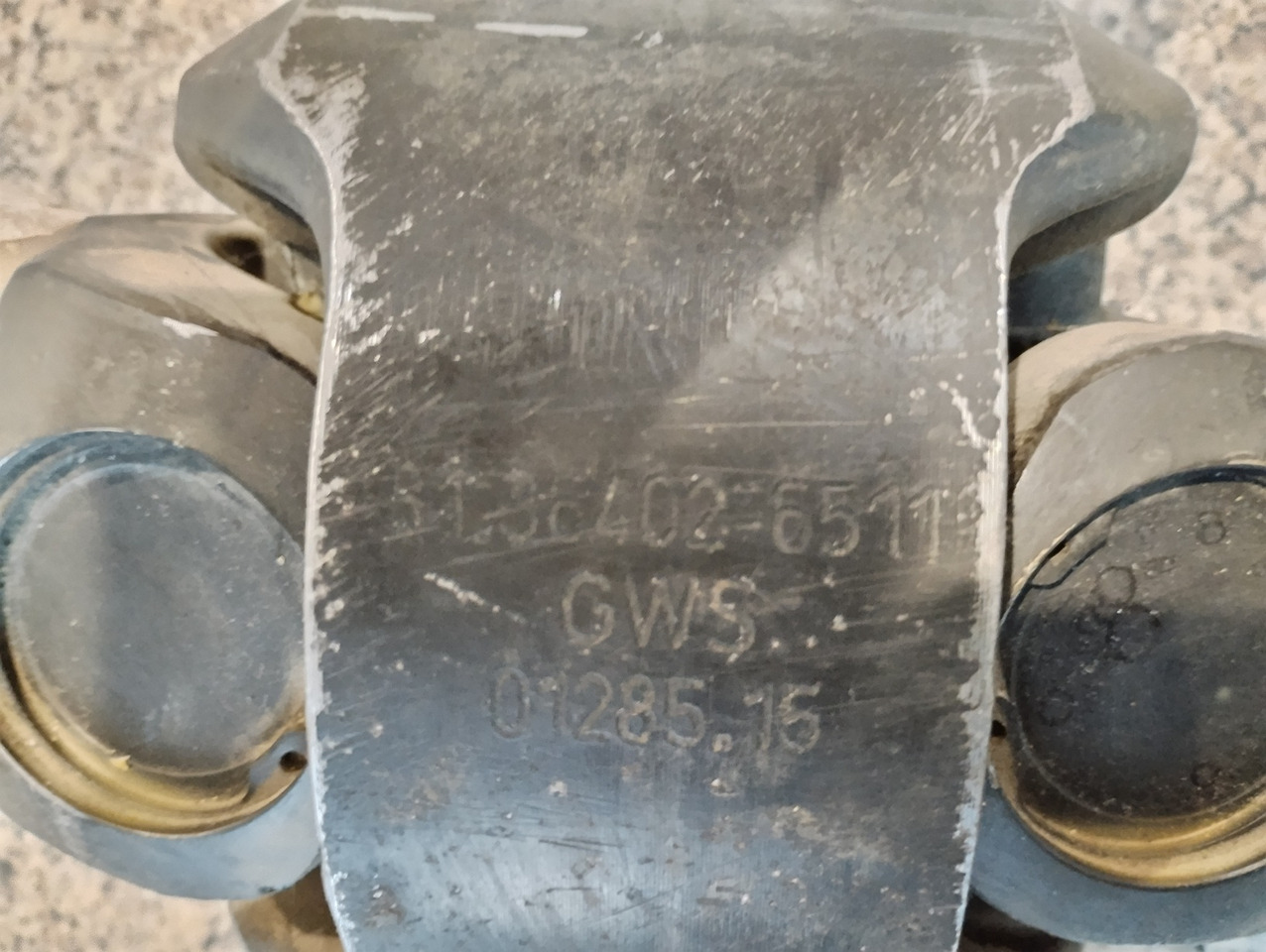 MAN PÓŁOŚ NAPĘDOWA DRIVE SHAFT MAN F90 F2000 TGA 4X4 6X6 8X6 8X8 81364026511 81364029511 - Ricambi: foto 2 MAN PÓŁOŚ NAPĘDOWA DRIVE SHAFT MAN F90 F2000 TGA 4X4 6X6 8X6 8X8 81364026511 81364029511 - Ricambi: foto 2