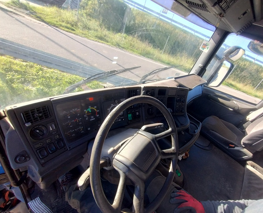 SCANIA R 114 380 6x2 - Autocarro telaio: foto 4 SCANIA R 114 380 6x2 - Autocarro telaio: foto 4