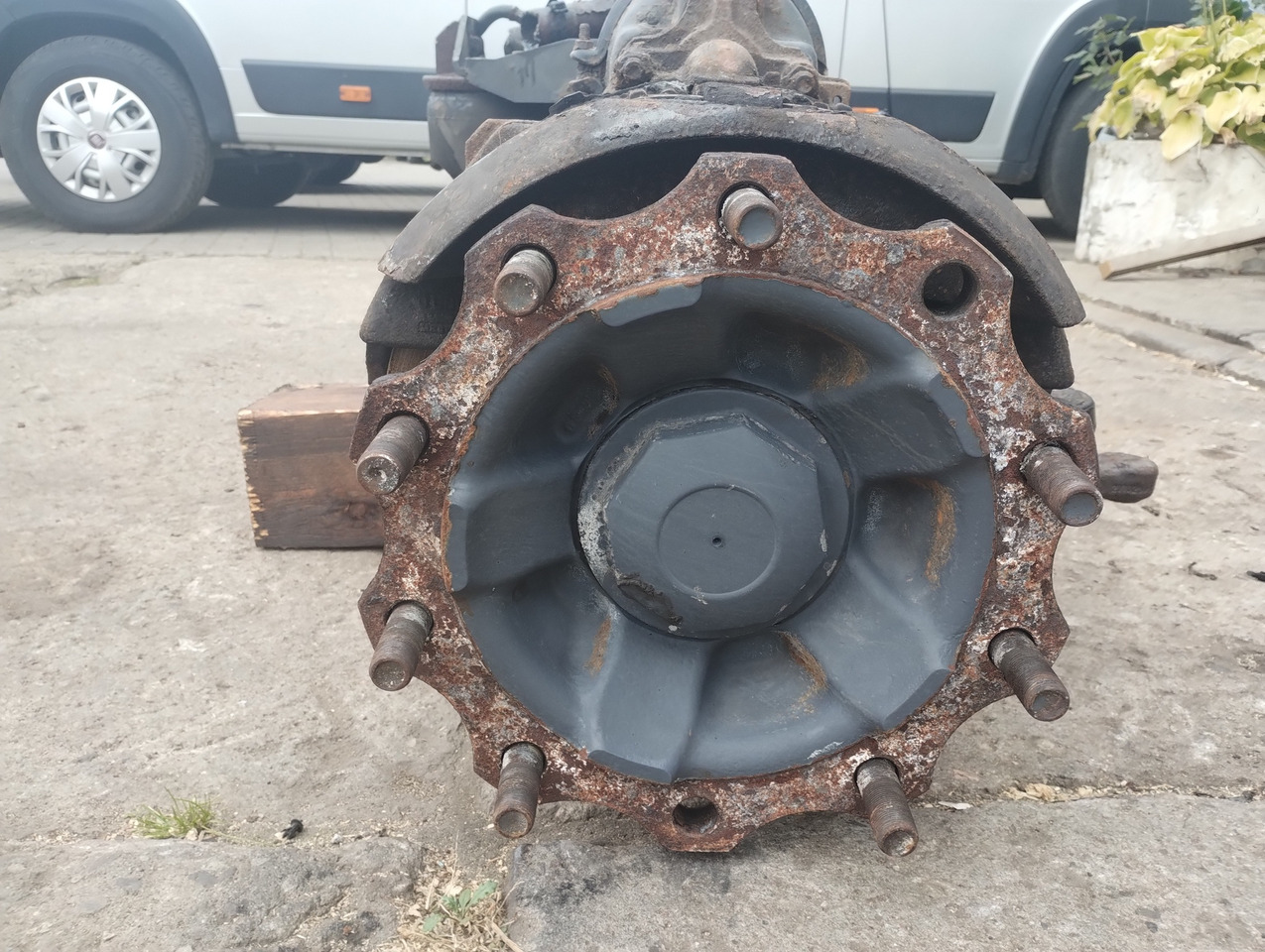 VOLVO OŚ WLECZONA SKRĘTNA VOLVO FM FH 6x2 STEERING TRAILING AXLE - Assali e ricambi: foto 3 VOLVO OŚ WLECZONA SKRĘTNA VOLVO FM FH 6x2 STEERING TRAILING AXLE - Assali e ricambi: foto 3