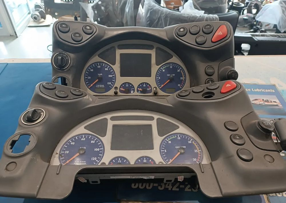 Zegary Licznik IVECO STRALIS 504025356 - Sistema elettrico per Camion: foto 4 Zegary Licznik IVECO STRALIS 504025356 - Sistema elettrico per Camion: foto 4