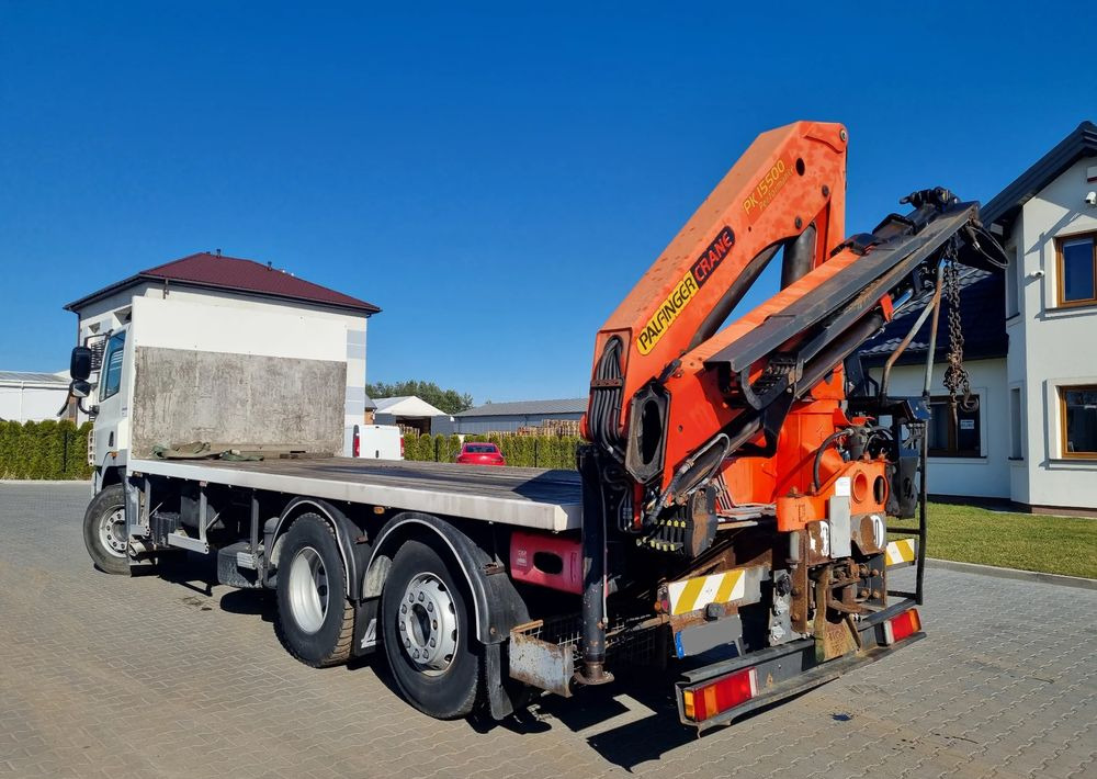 DAF CF 85 360 - Autocarro con pianale/ Cassone fisso, Camion con gru: foto 4 DAF CF 85 360 - Autocarro con pianale/ Cassone fisso, Camion con gru: foto 4