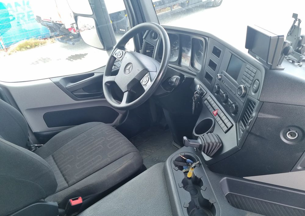 Mercedes-Benz Antos 1830 rozstaw osi 3,60 - Autocarro telaio: foto 4 Mercedes-Benz Antos 1830 rozstaw osi 3,60 - Autocarro telaio: foto 4