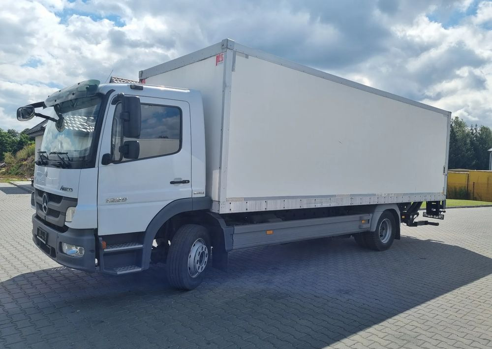 Mercedes-Benz Atego 1224 - Autocarro frigorifero: foto 1 Mercedes-Benz Atego 1224 - Autocarro frigorifero: foto 1