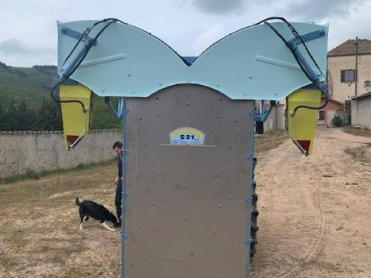 600l - Polverizzatore trainato: foto 2 600l - Polverizzatore trainato: foto 2