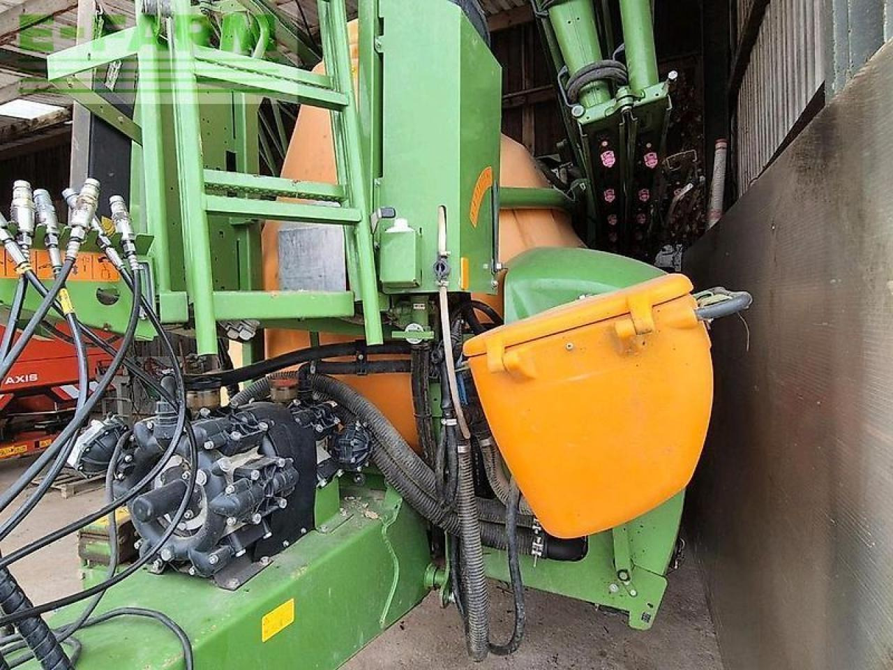 Amazone ux4200 pflanzenschutzspritze 27 m spritze ug lemken ux 42 - Polverizzatore trainato: foto 3 Amazone ux4200 pflanzenschutzspritze 27 m spritze ug lemken ux 42 - Polverizzatore trainato: foto 3