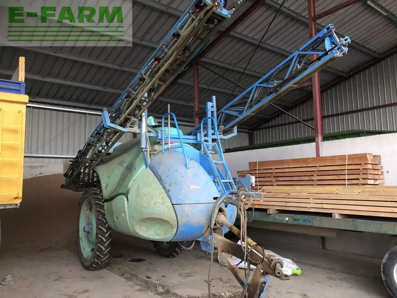 Berthoud tenor 35 - Polverizzatore trainato: foto 1 Berthoud tenor 35 - Polverizzatore trainato: foto 1