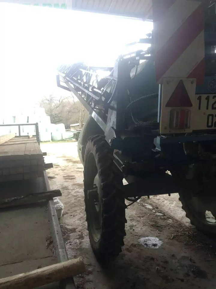 Berthoud tenor 35 - Polverizzatore trainato: foto 4 Berthoud tenor 35 - Polverizzatore trainato: foto 4