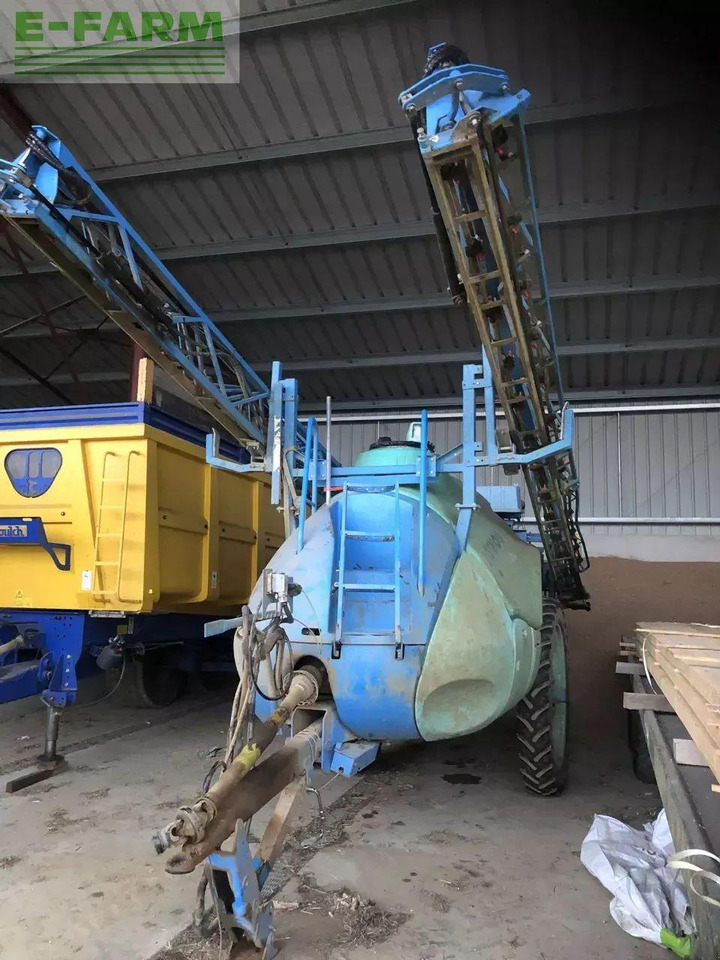 Berthoud tenor 35 - Polverizzatore trainato: foto 2 Berthoud tenor 35 - Polverizzatore trainato: foto 2