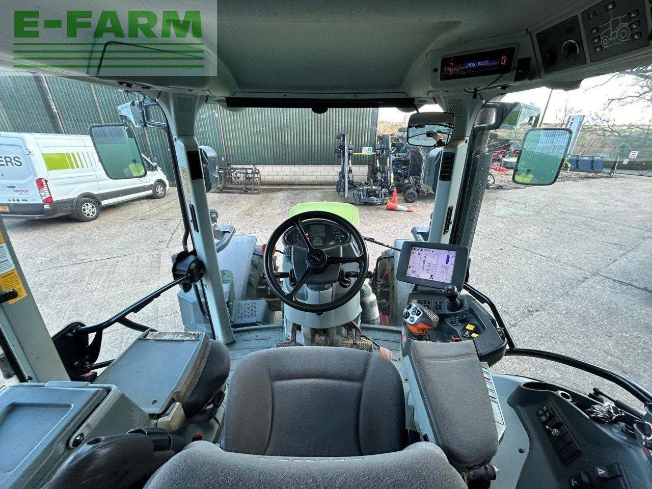 Trattore CLAAS ARION 650 T3B: foto 10