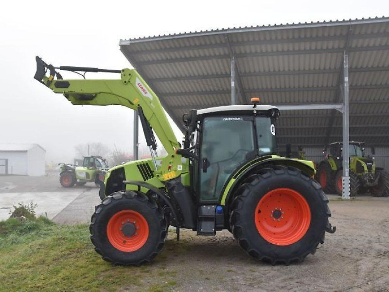 CLAAS arion 420 - st v advanced claa - Trattore: foto 2 CLAAS arion 420 - st v advanced claa - Trattore: foto 2