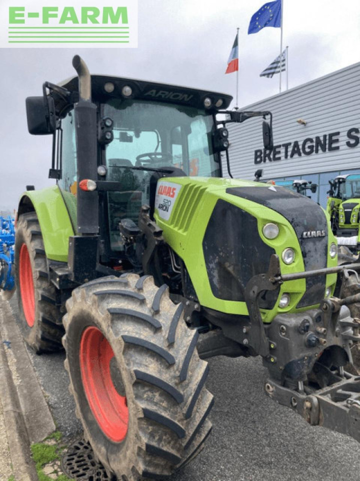 CLAAS arion 520 t4i - Trattore: foto 1 CLAAS arion 520 t4i - Trattore: foto 1