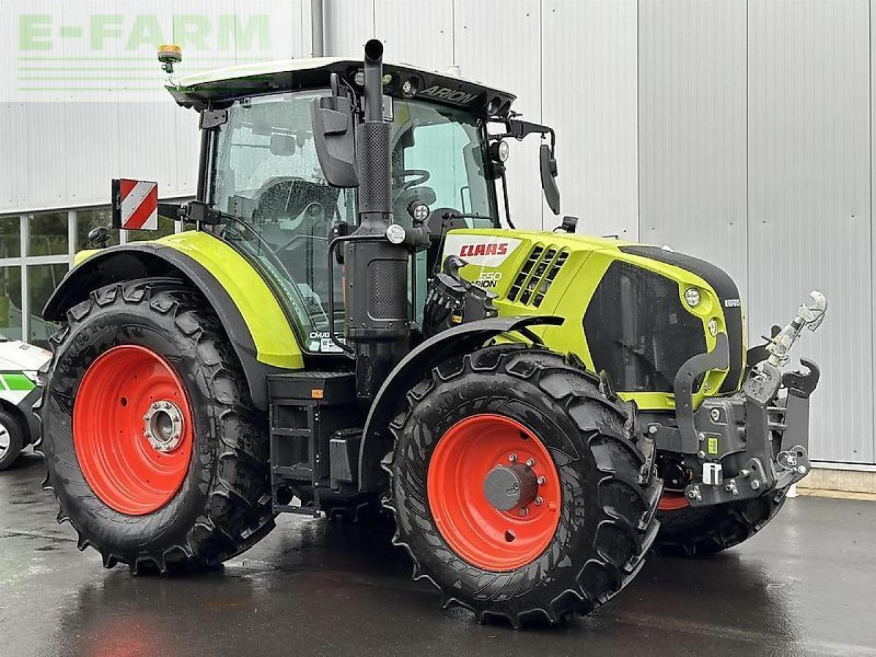 CLAAS arion 550 cebis cmatic a95 CMATIC CEBIS - Trattore: foto 2 CLAAS arion 550 cebis cmatic a95 CMATIC CEBIS - Trattore: foto 2