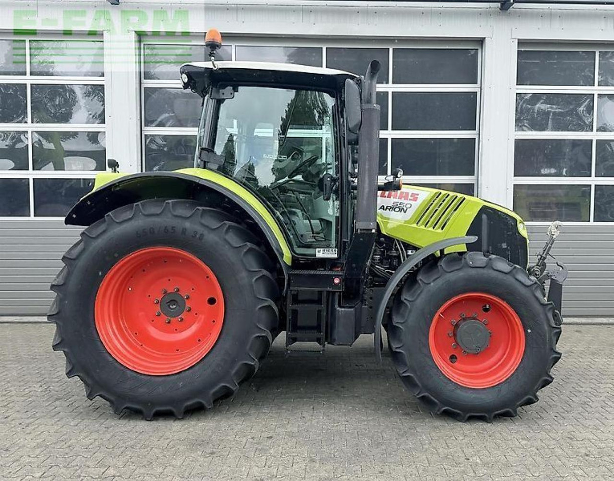 CLAAS arion 550 cebis hexashift a34 HEXASHIFT CEBIS - Trattore: foto 2 CLAAS arion 550 cebis hexashift a34 HEXASHIFT CEBIS - Trattore: foto 2