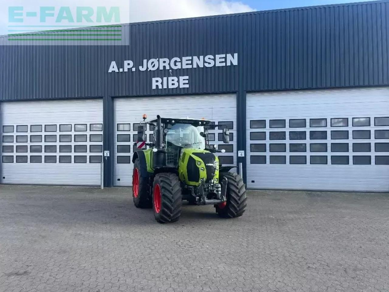 CLAAS arion 550 cmatic CMATIC - Trattore: foto 1 CLAAS arion 550 cmatic CMATIC - Trattore: foto 1