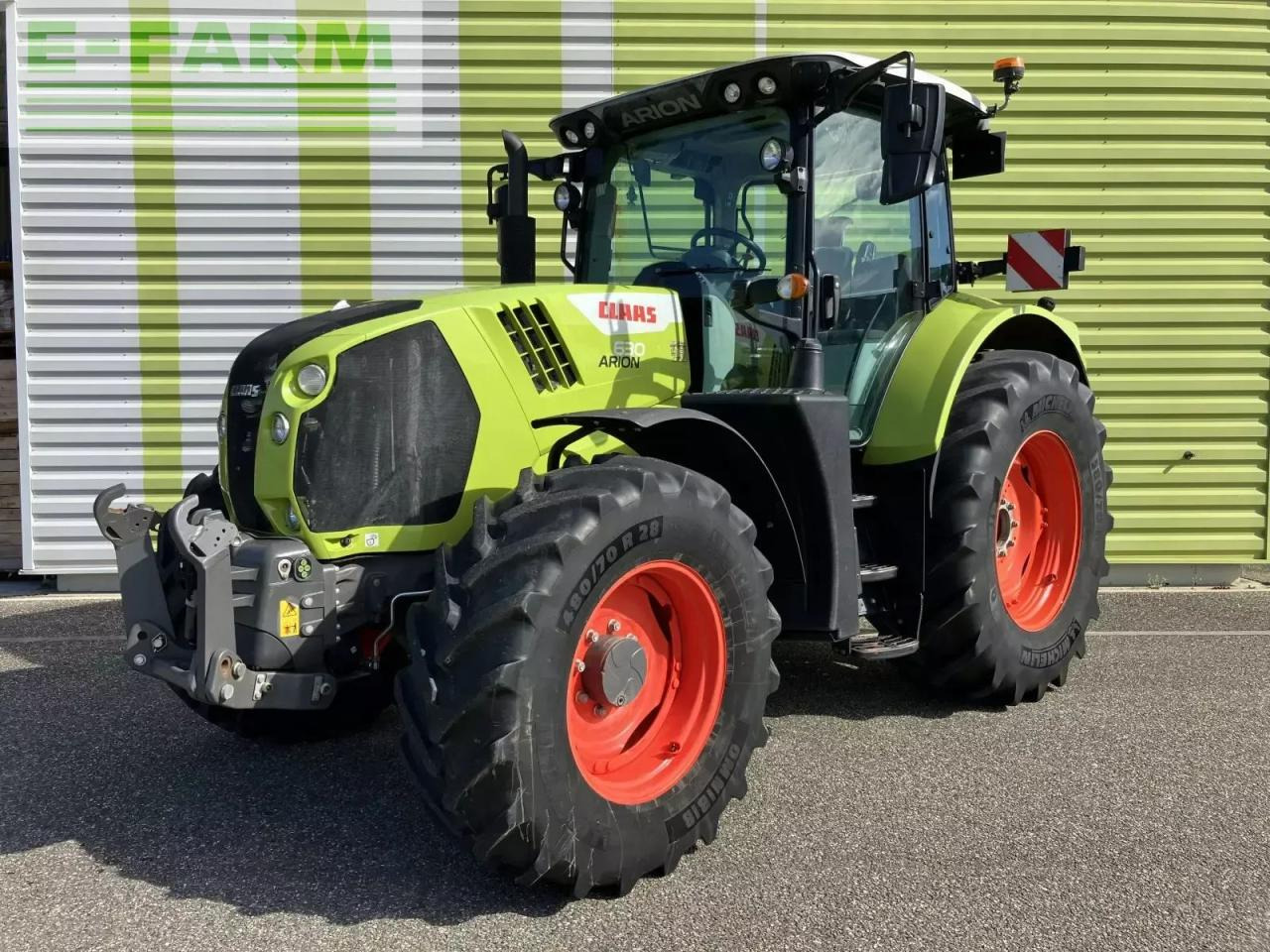 CLAAS arion 630 cis electropilot CIS - Trattore: foto 1 CLAAS arion 630 cis electropilot CIS - Trattore: foto 1