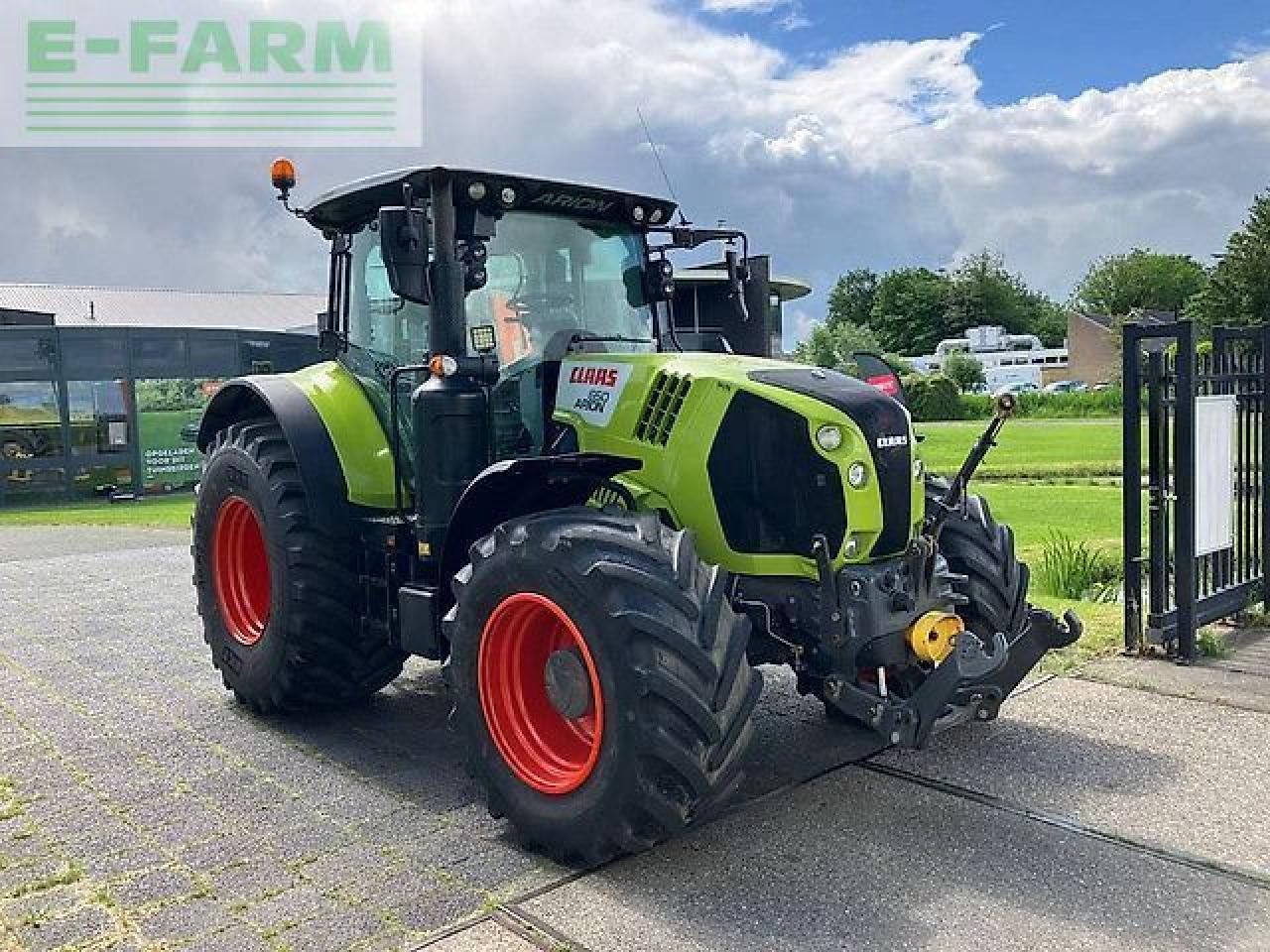 CLAAS arion 650 cis+ hexashift HEXASHIFT CIS+ - Trattore: foto 1 CLAAS arion 650 cis+ hexashift HEXASHIFT CIS+ - Trattore: foto 1