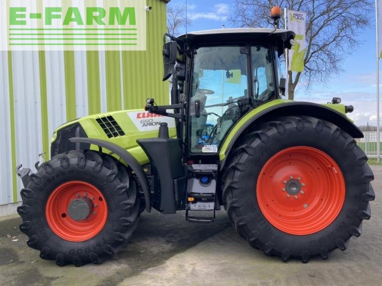 CLAAS arion 650 cmatic cis+ CMATIC CIS+ - Trattore: foto 5 CLAAS arion 650 cmatic cis+ CMATIC CIS+ - Trattore: foto 5