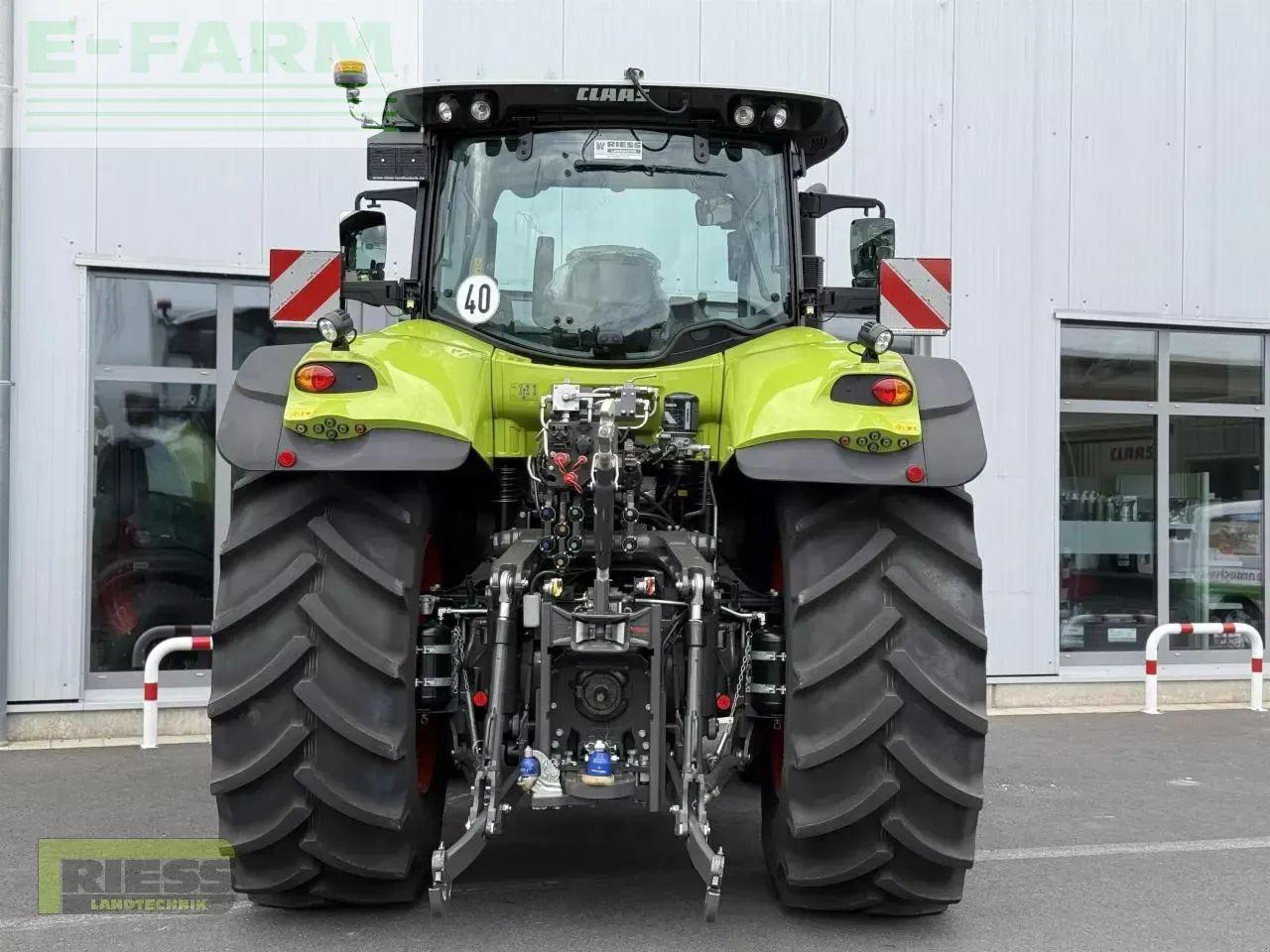 CLAAS axion 800 cis+ hexashift HEXASHIFT CIS+ - Trattore: foto 3 CLAAS axion 800 cis+ hexashift HEXASHIFT CIS+ - Trattore: foto 3
