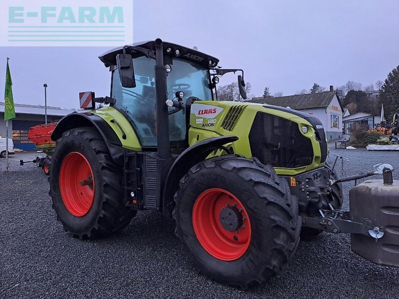 CLAAS axion 810 c-matic - Trattore: foto 1 CLAAS axion 810 c-matic - Trattore: foto 1