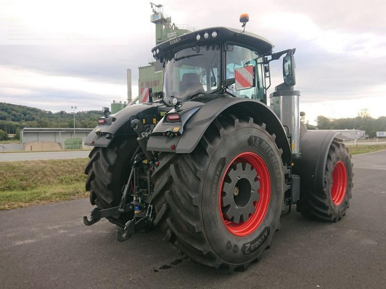CLAAS axion 960 cebis (stage v) - Trattore: foto 3 CLAAS axion 960 cebis (stage v) - Trattore: foto 3