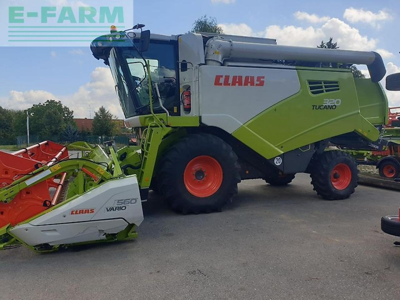 CLAAS evion 430 classic + vario 620 - Mietitrebbia: foto 2 CLAAS evion 430 classic + vario 620 - Mietitrebbia: foto 2