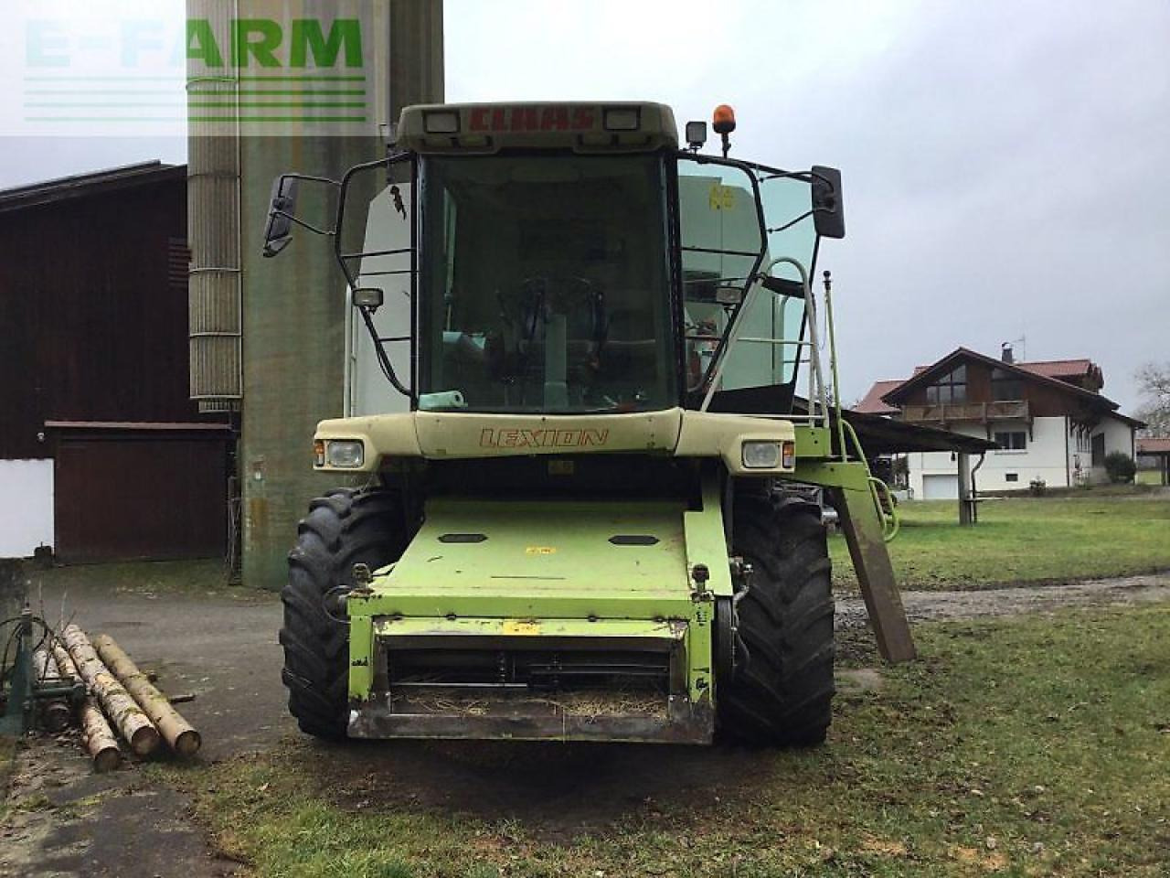 CLAAS lexion 450 - Mietitrebbia: foto 2 CLAAS lexion 450 - Mietitrebbia: foto 2