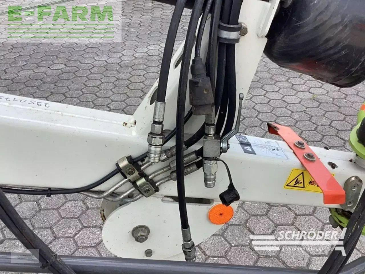 CLAAS liner 2800 - Voltafieno: foto 2 CLAAS liner 2800 - Voltafieno: foto 2
