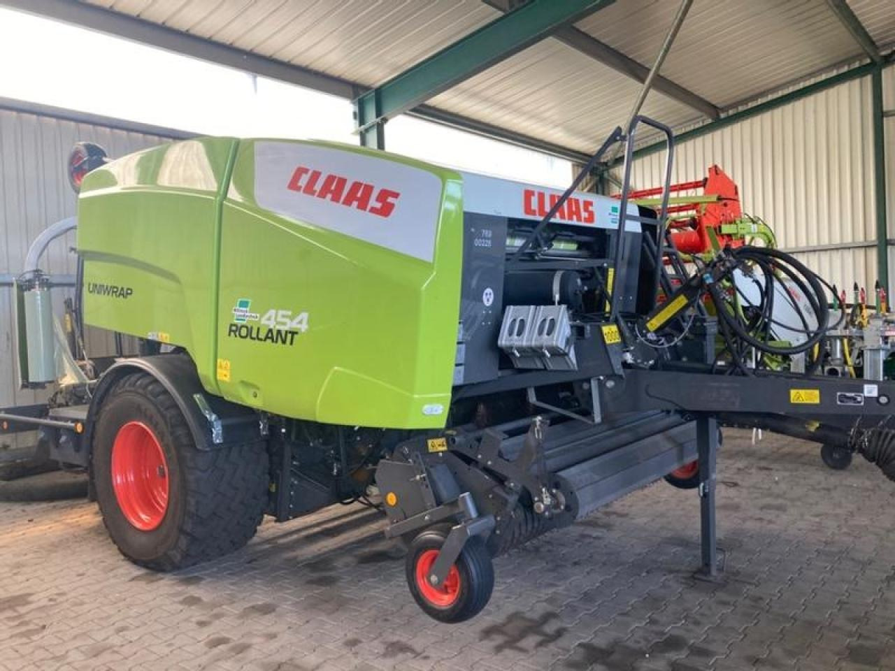 CLAAS rollant 454 rc uw - Pressa quadra: foto 1 CLAAS rollant 454 rc uw - Pressa quadra: foto 1