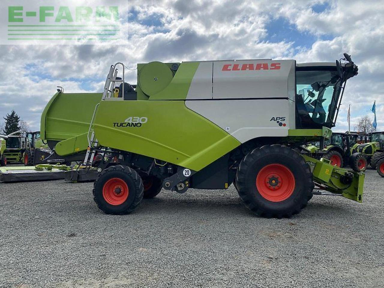 Mietitrebbia CLAAS tucano 430: foto 6