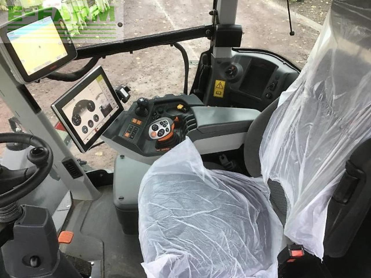 Trattore CLAAS xerion 4200 trac vc TRAC VC: foto 8