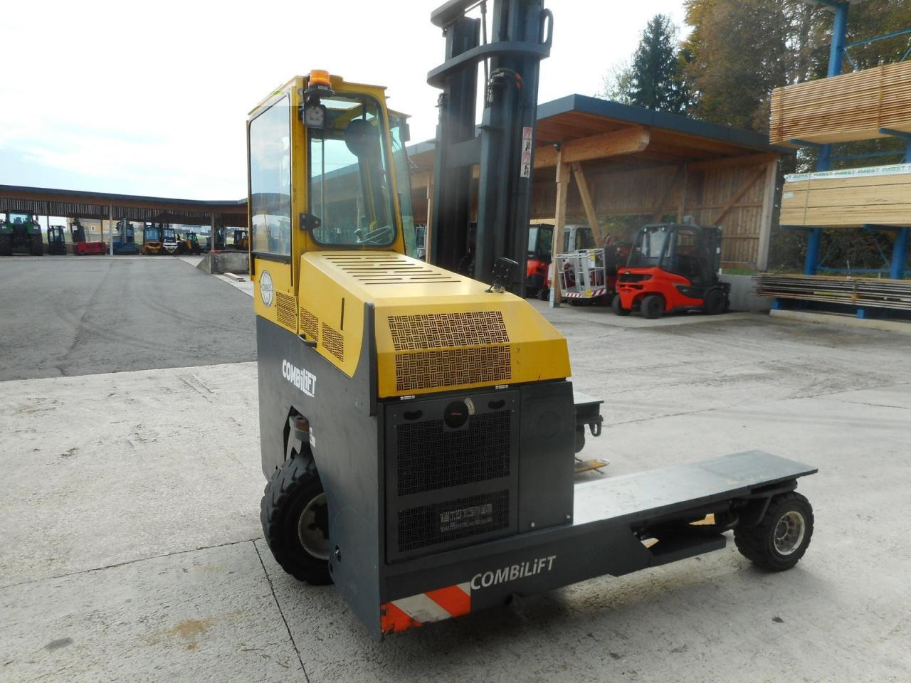 Combilift c4800s diesel allrad 4wege stapler - Carrello elevatore: foto 5 Combilift c4800s diesel allrad 4wege stapler - Carrello elevatore: foto 5