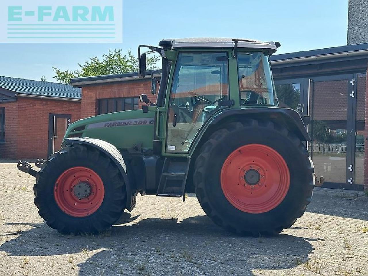 Fendt 309 c *frontzapfwelle*druckluft*klima* - Trattore: foto 2 Fendt 309 c *frontzapfwelle*druckluft*klima* - Trattore: foto 2