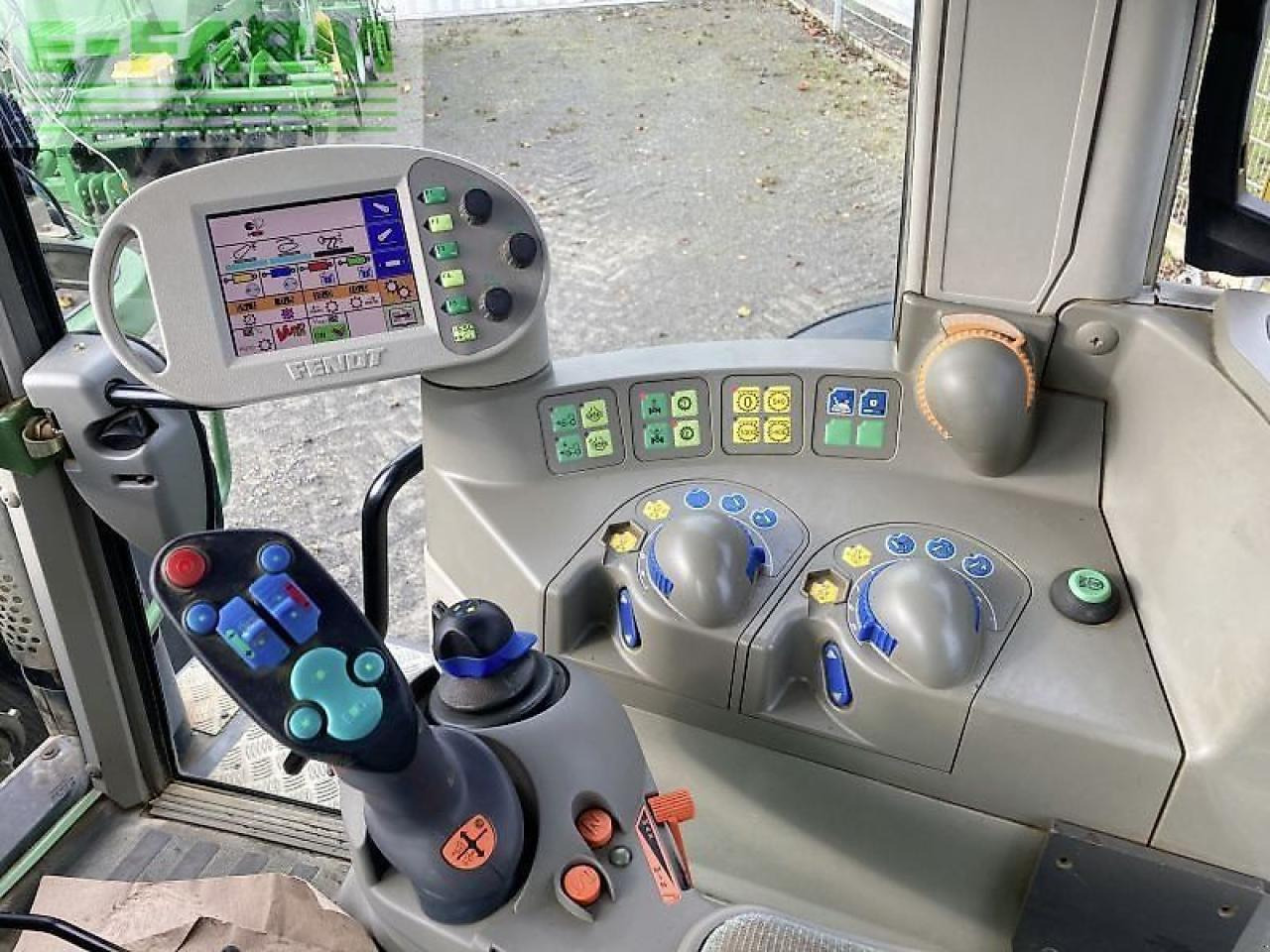 Trattore Fendt 820 vario: foto 17