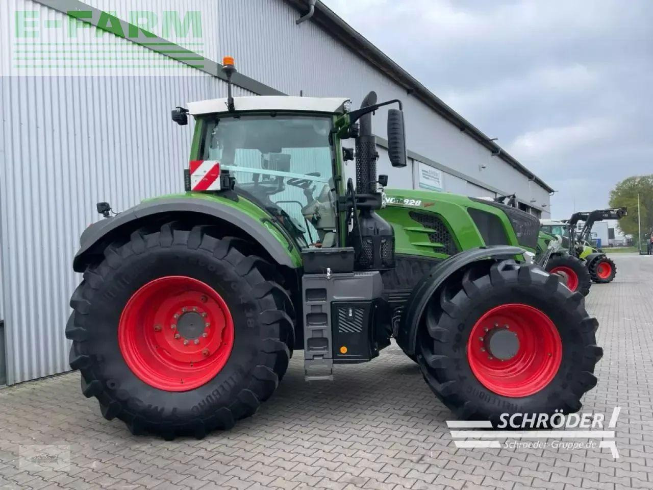 Fendt 828 s4 profi plus - Trattore: foto 2 Fendt 828 s4 profi plus - Trattore: foto 2