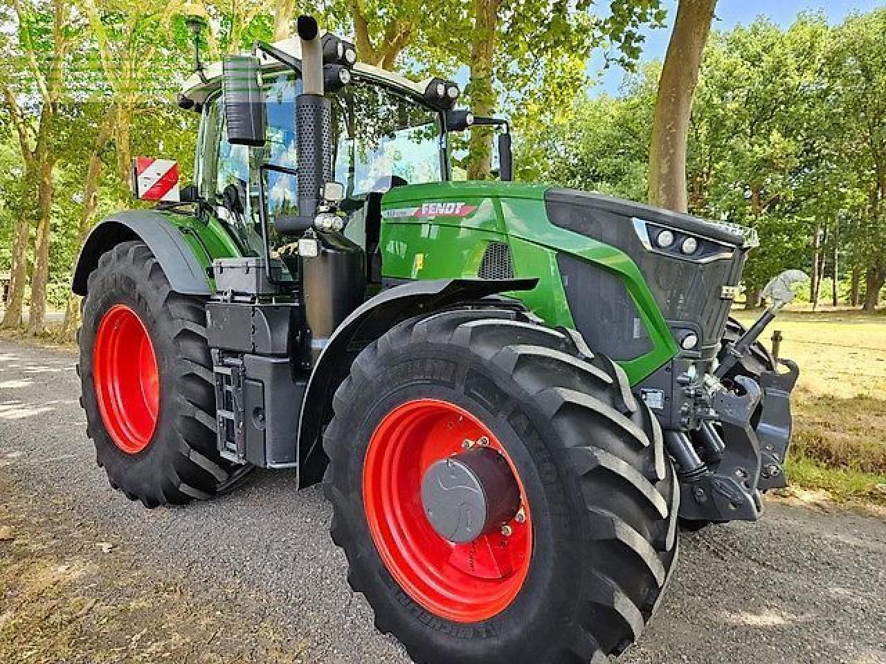 Fendt 933 gen6 profi plus 1900h ( 930 936 939 942 ) - Trattore: foto 2 Fendt 933 gen6 profi plus 1900h ( 930 936 939 942 ) - Trattore: foto 2