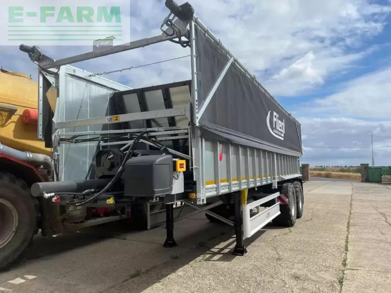 Fliegl abschiebe-sattelauflieger ass 298 agro-truck - Rimorchio a cassone agricolo: foto 3 Fliegl abschiebe-sattelauflieger ass 298 agro-truck - Rimorchio a cassone agricolo: foto 3