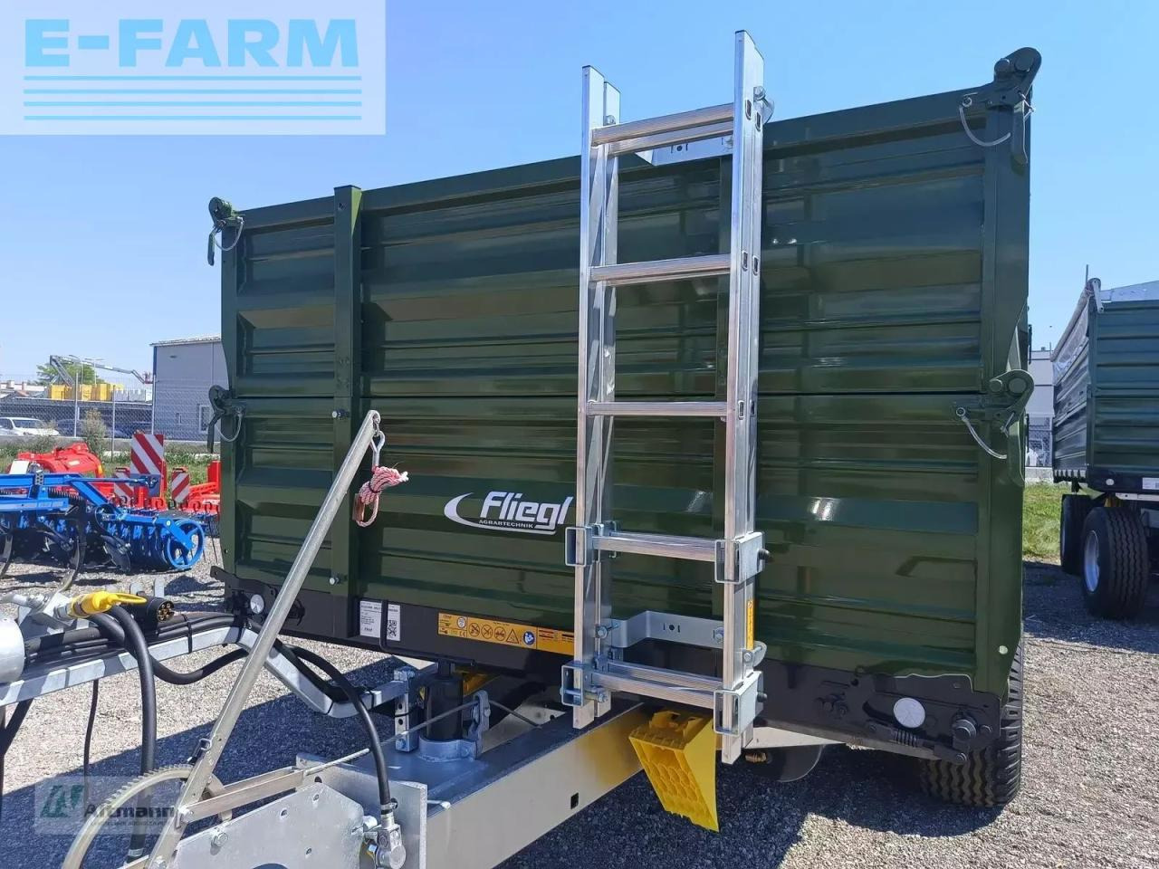 Fliegl tdk140 fox - Rimorchio a cassone agricolo: foto 2 Fliegl tdk140 fox - Rimorchio a cassone agricolo: foto 2