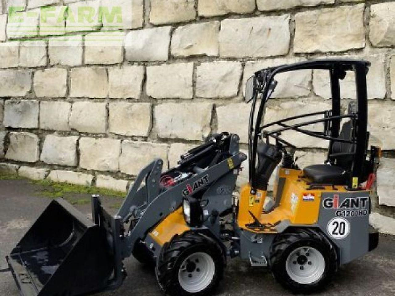 Giant g1200 hd - Miniescavatore: foto 4 Giant g1200 hd - Miniescavatore: foto 4